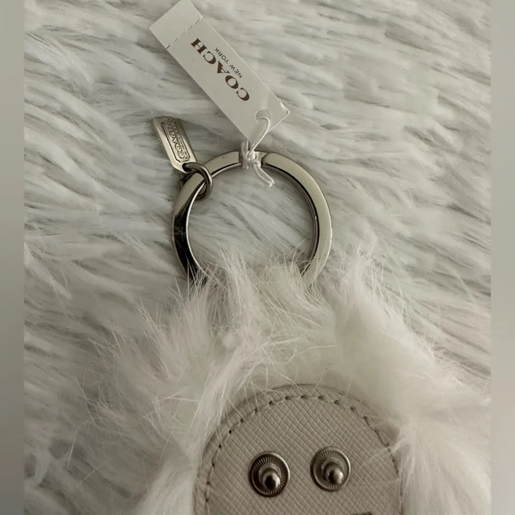 New Coach F62983 Furry Lion Keychain‎ Key Fob Ring Charm - Image 3