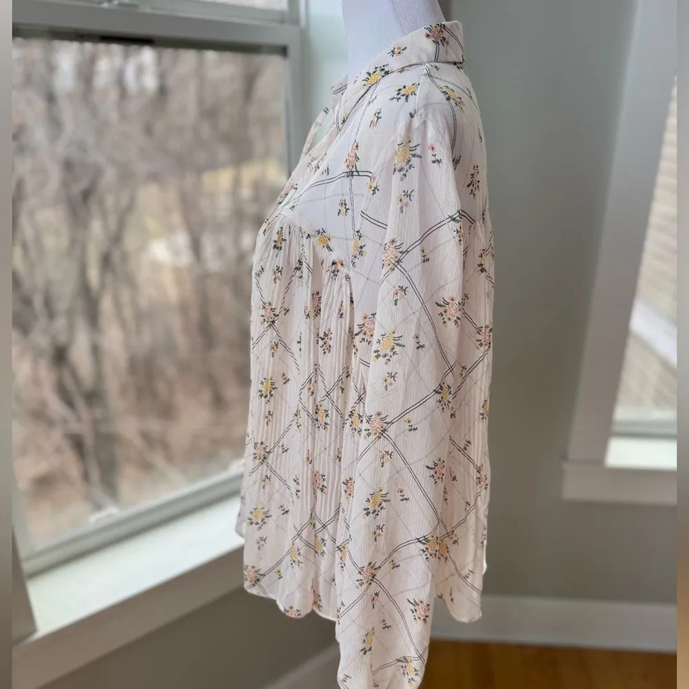 Lauren Conrad White Yellow Floral Sheer Tie Neck Pleated Long Sleeve Blouse XS - Image 4