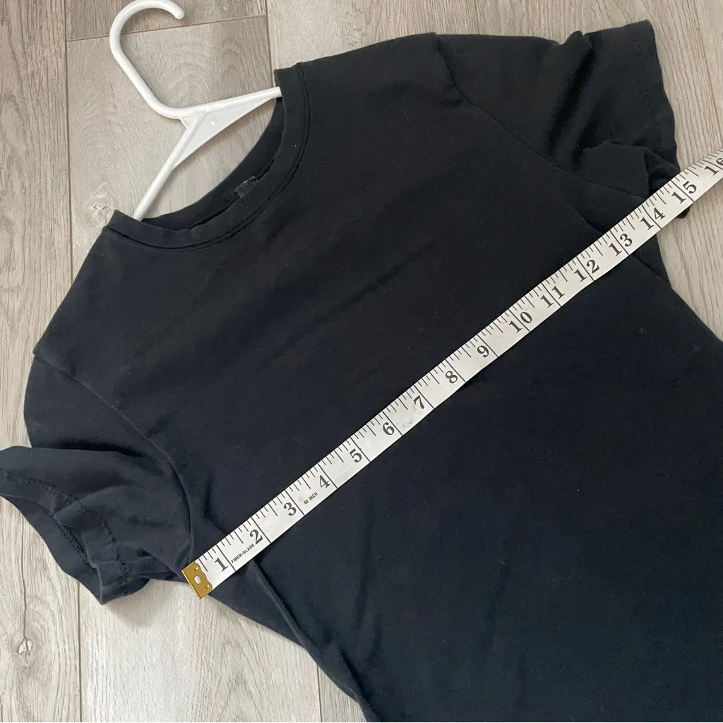 Skims Short Sleeve Tshirt fits everybody womens Black (medium) fitted minimalist - Image 3