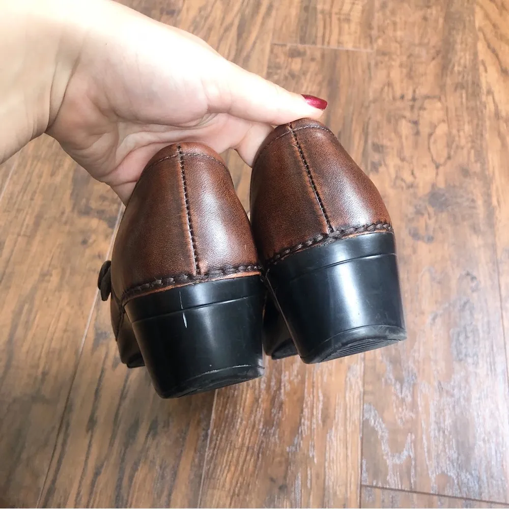 Dansko • Solstice Clogs brown leather button slip-on shoes 37 chunky platform - Image 10