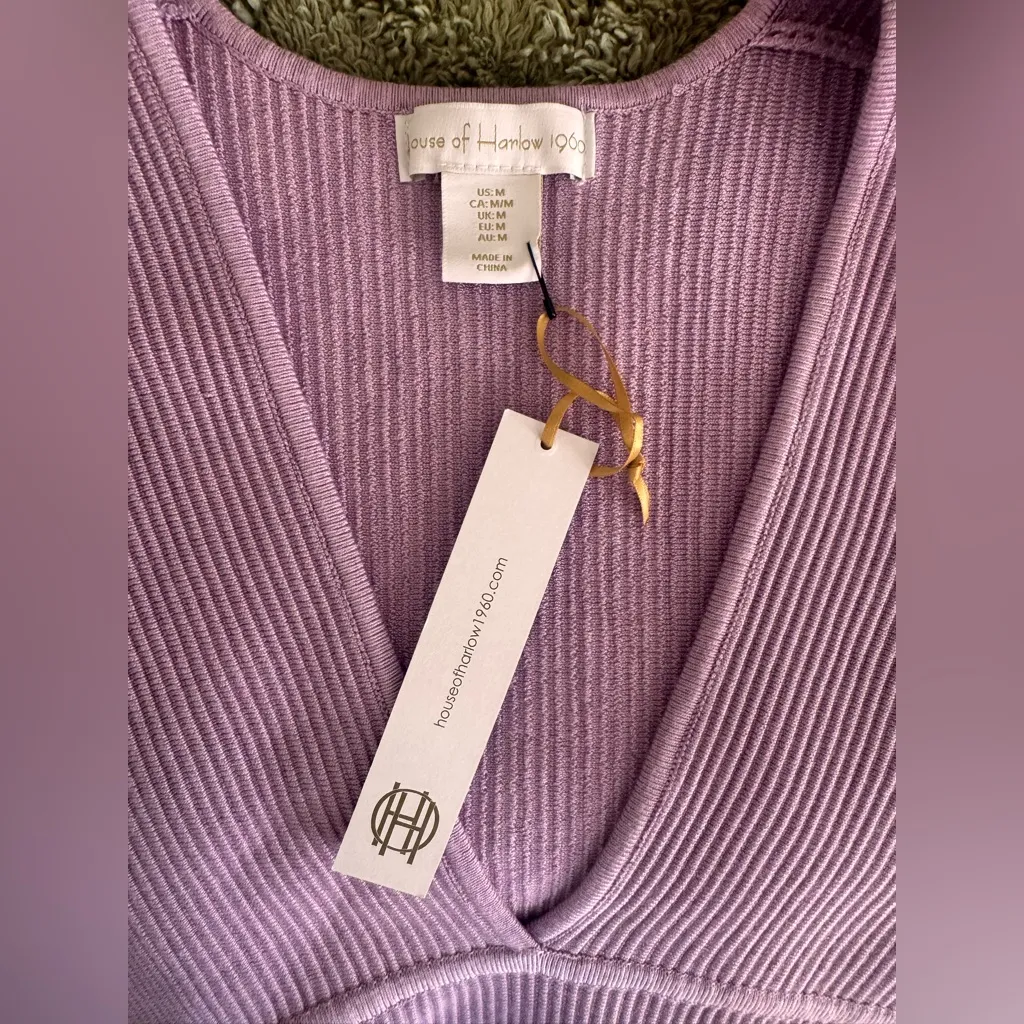 House of Harlow 1960 Lavender Plunge V - Image 6