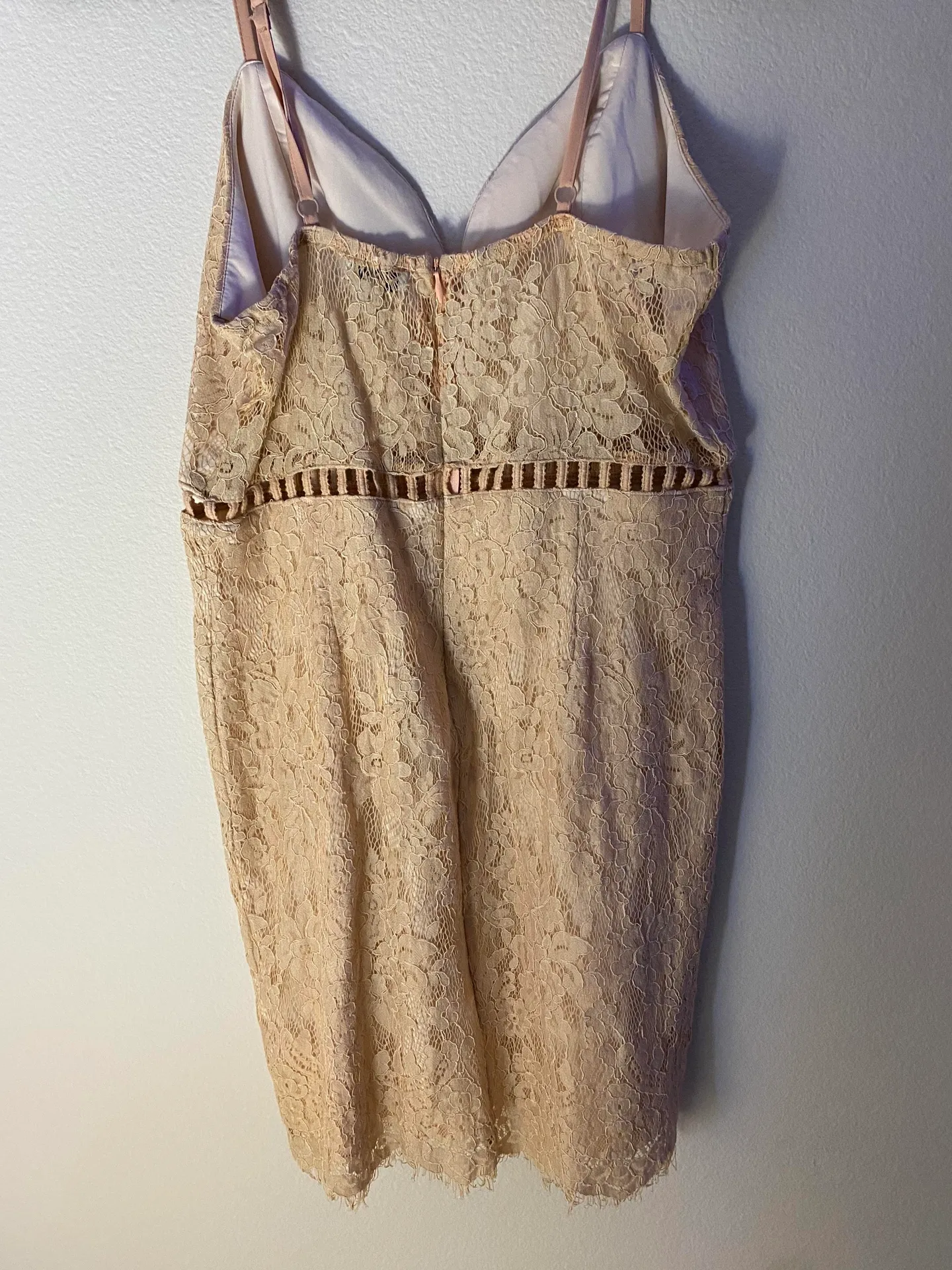 Bodycon Lace Dress - Image 4