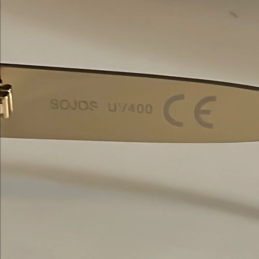 New 90’s style Sojos Gold and Black Oval Sunglasses uv 400 - Image 4