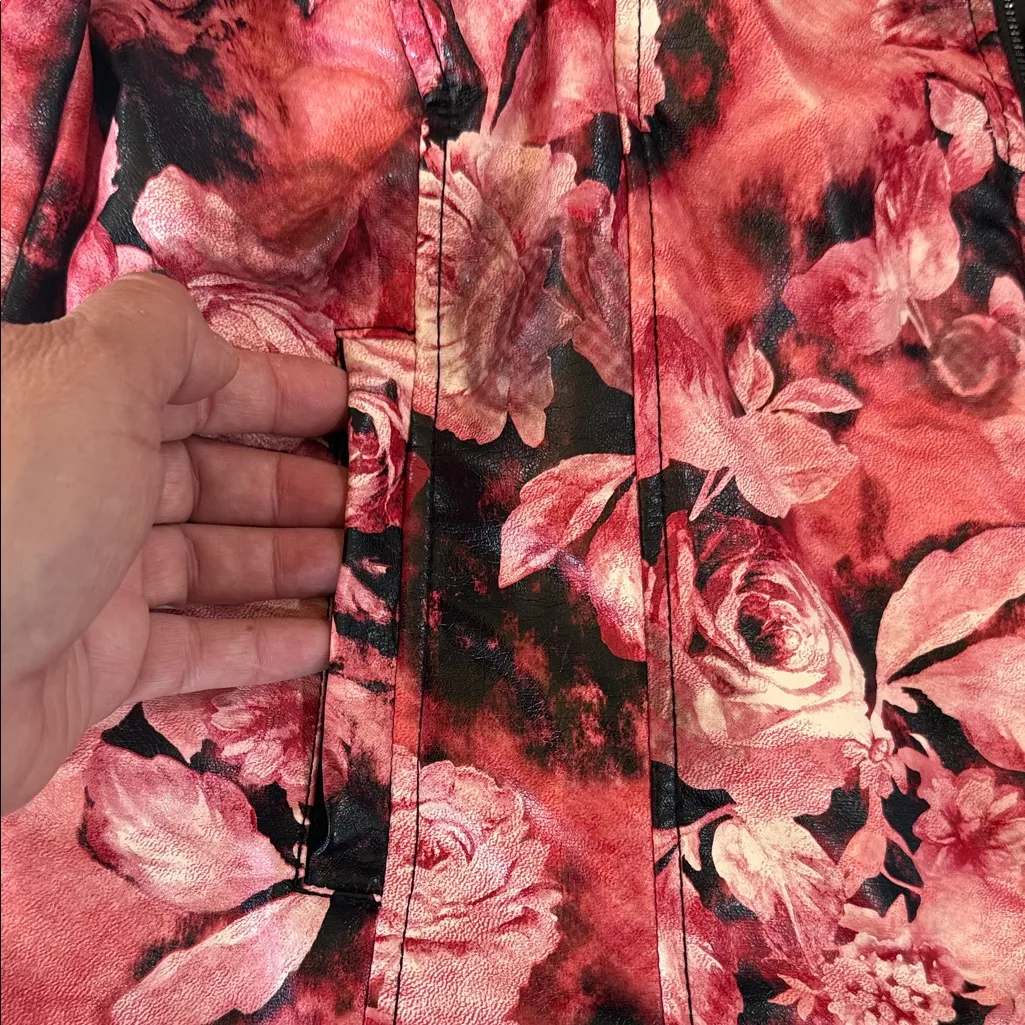 2B Bebe Floral Pink Leather Jacket - Image 4