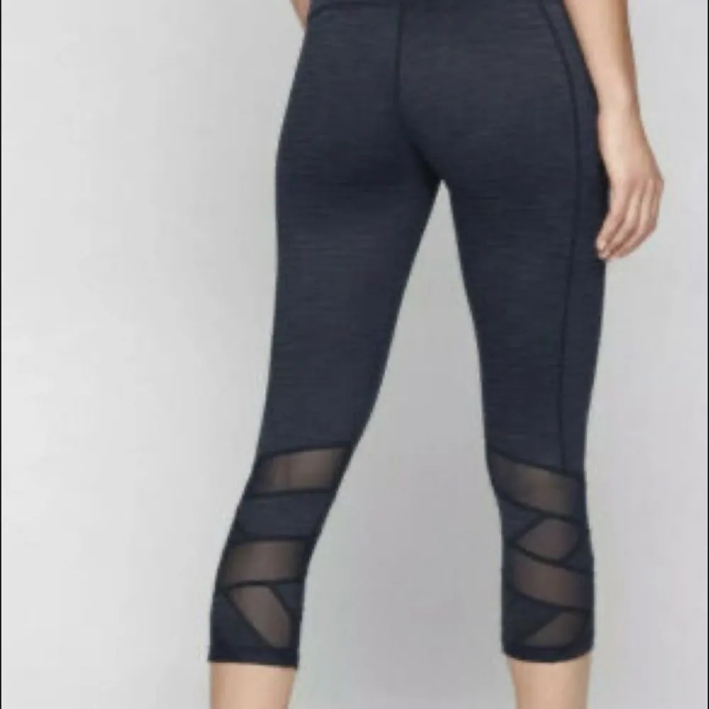 Athleta High Rise Jacquard‎ Mantra Capris Small - Image 5