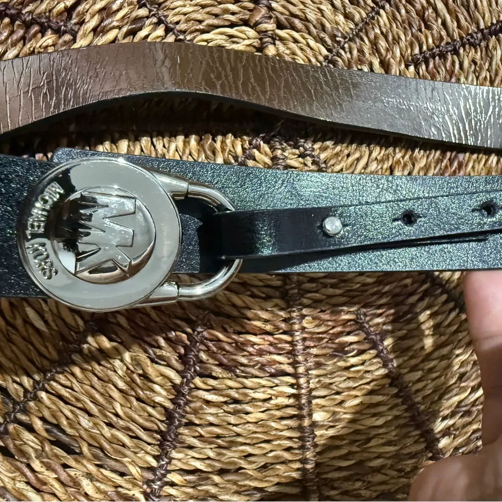 Michael Kors Black Leather Belt Silver Clasp 39” L‎ - Image 3