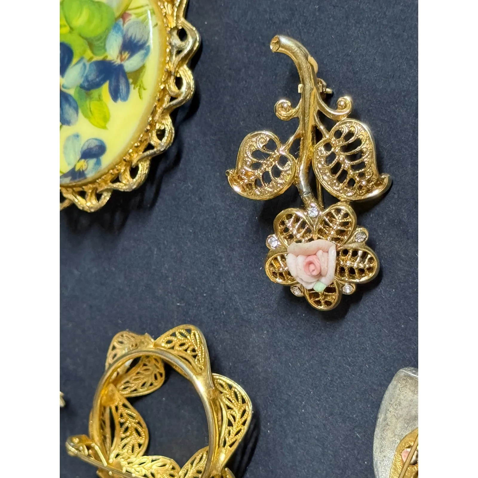 VTG Costume Jewelry Brooch Lot 8 Pieces - Image 13