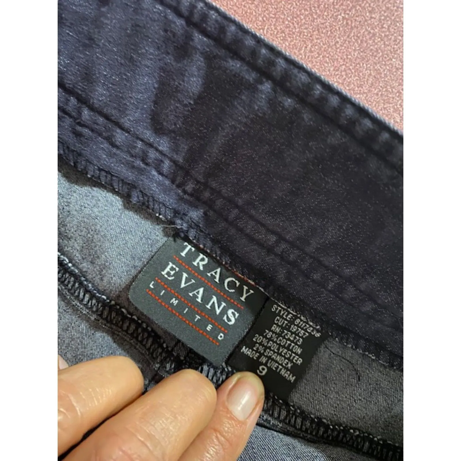 Tracy Evans  Pencil Skirt Size 9 - Image 3