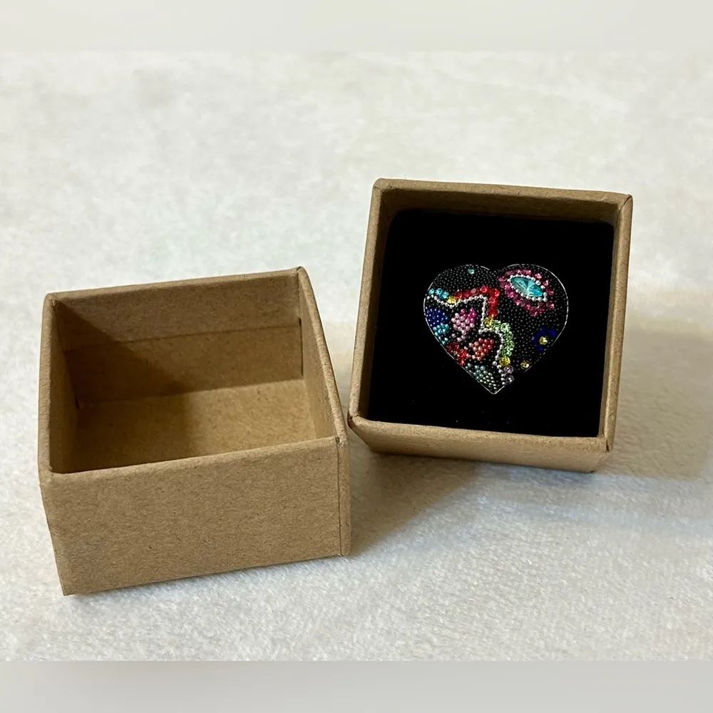 Solid Sterling Silver Micro Mosaic Heart Shaped Ring Size 7 Black - Image 2