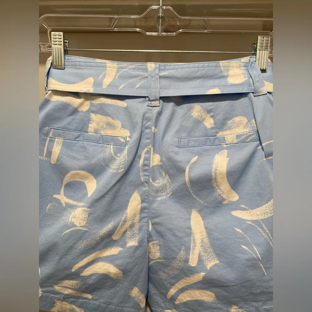 NWT  Blue & White High Rise Front Pleated Belted Paperbag Shorts - 4 - Image 14