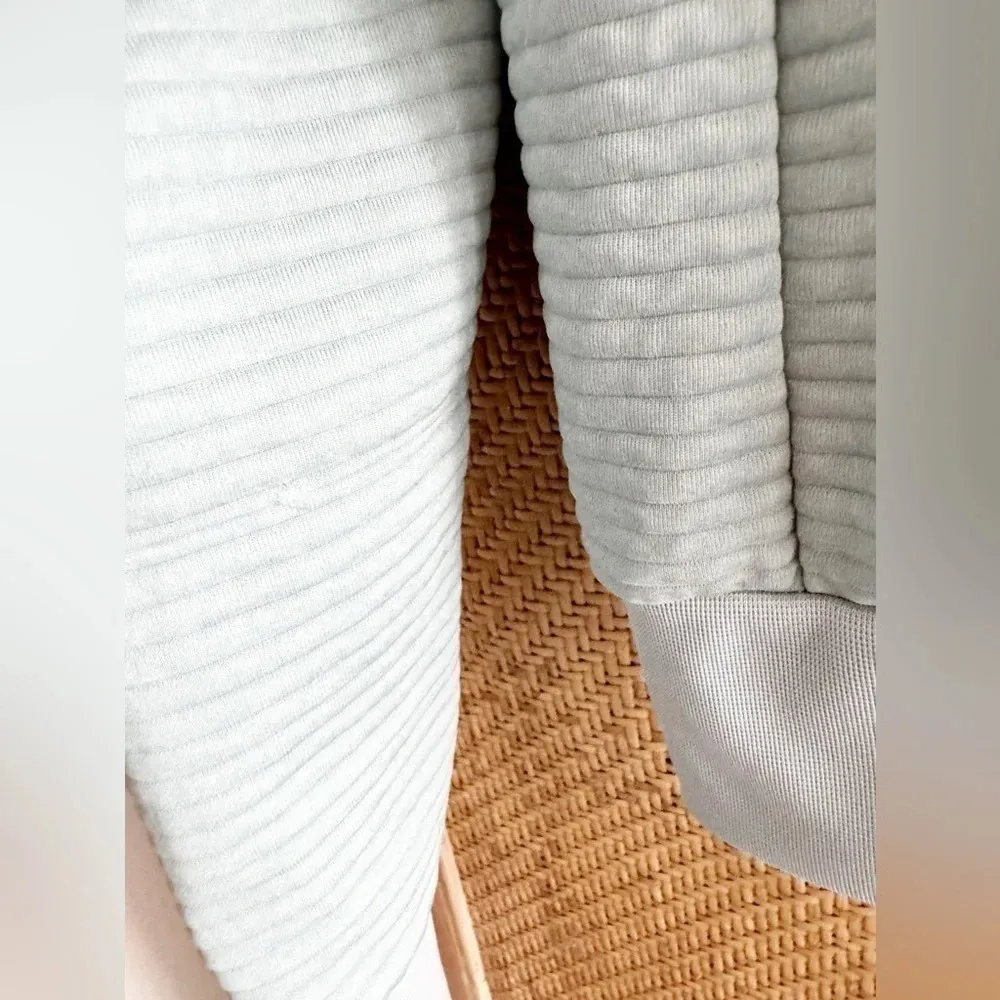 Adidas Berlin Marathon Running Pullover Size Small Pocket Jacket Sweatshirt 2017 - Image 5