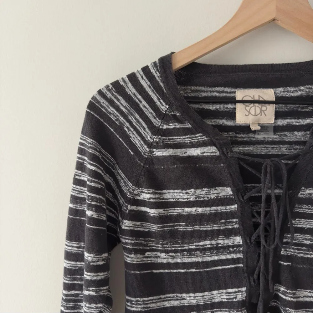 Revolve Chaser 100% Linen Lace Up Black and White Striped Sweater long sleeve XS - Image 3