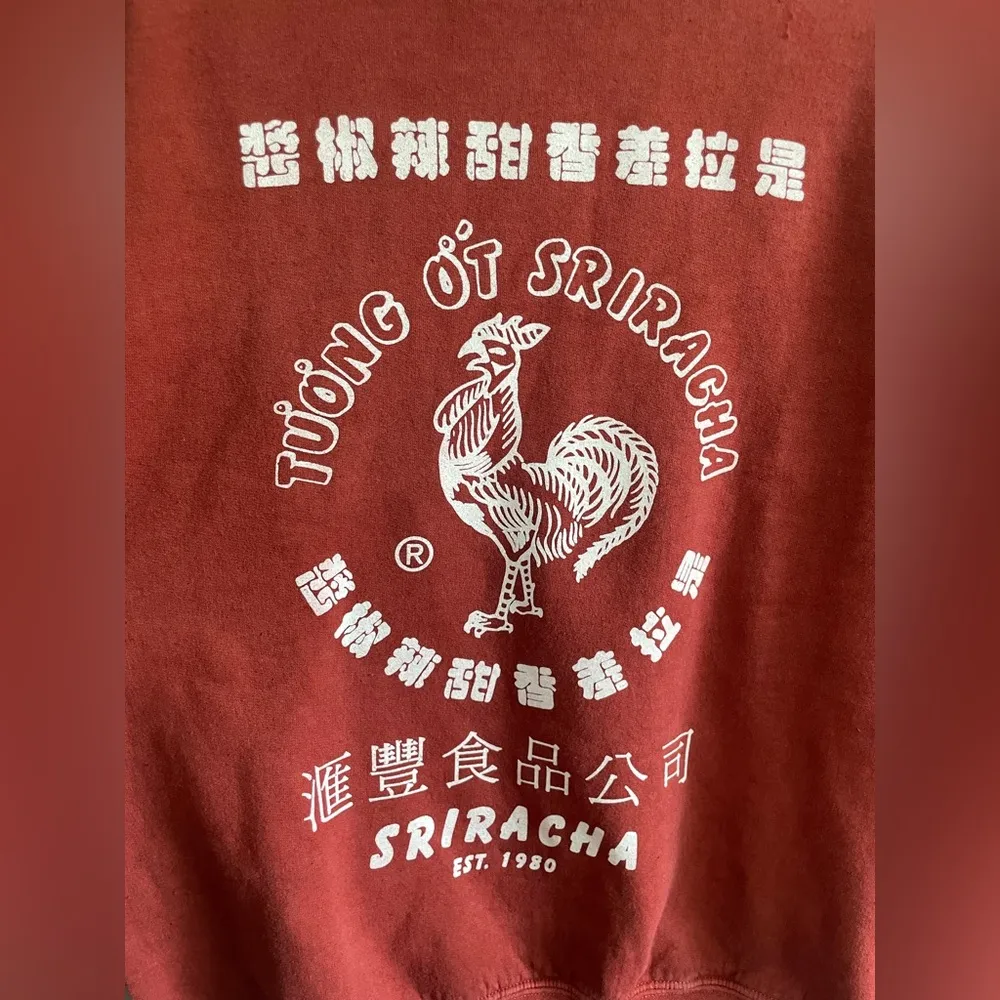 Red Rust Mineral Wash Women’s Sriracha Sweatshirt Sz Medium - Image 2