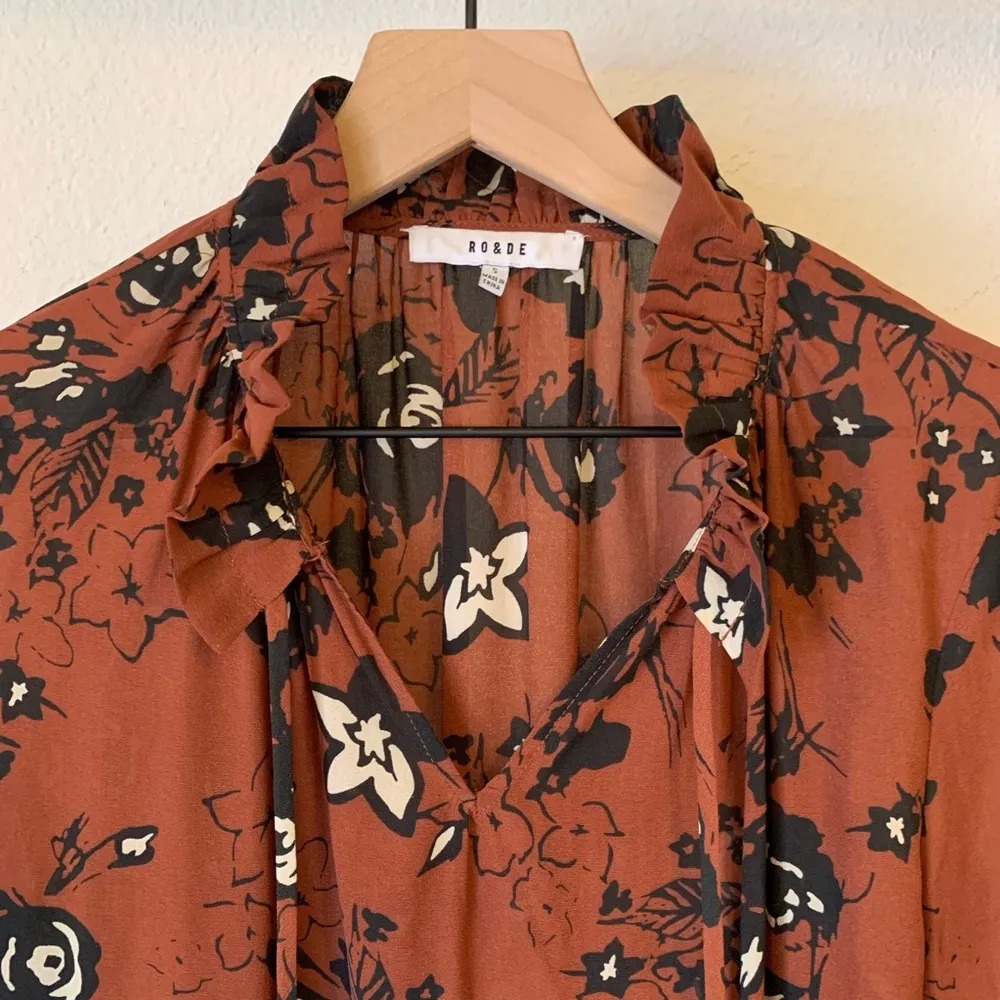 Ro & De Sheer Long Sleeve Blouse - Image 5