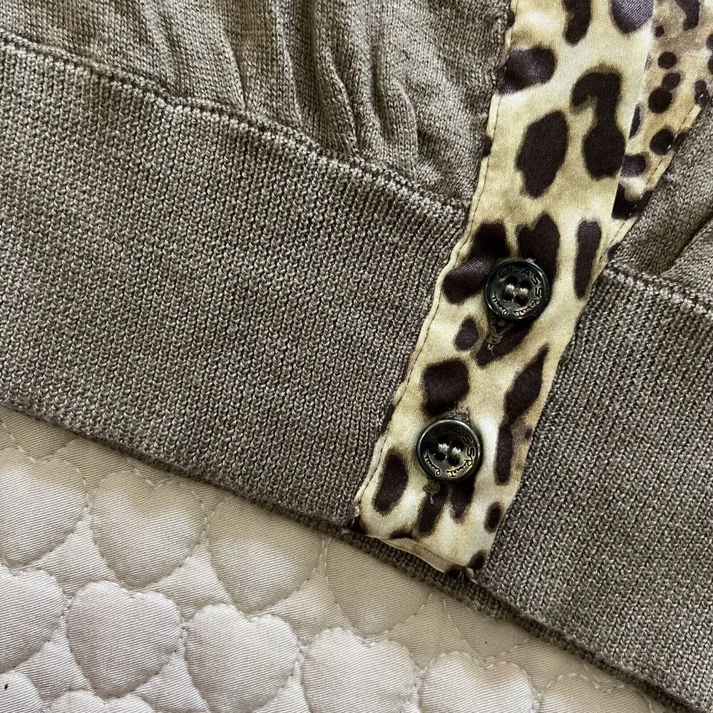 Class ROBERTO CAVALLI Silk Leopard Decorated Bolero Cardigan Size US2 - Image 4