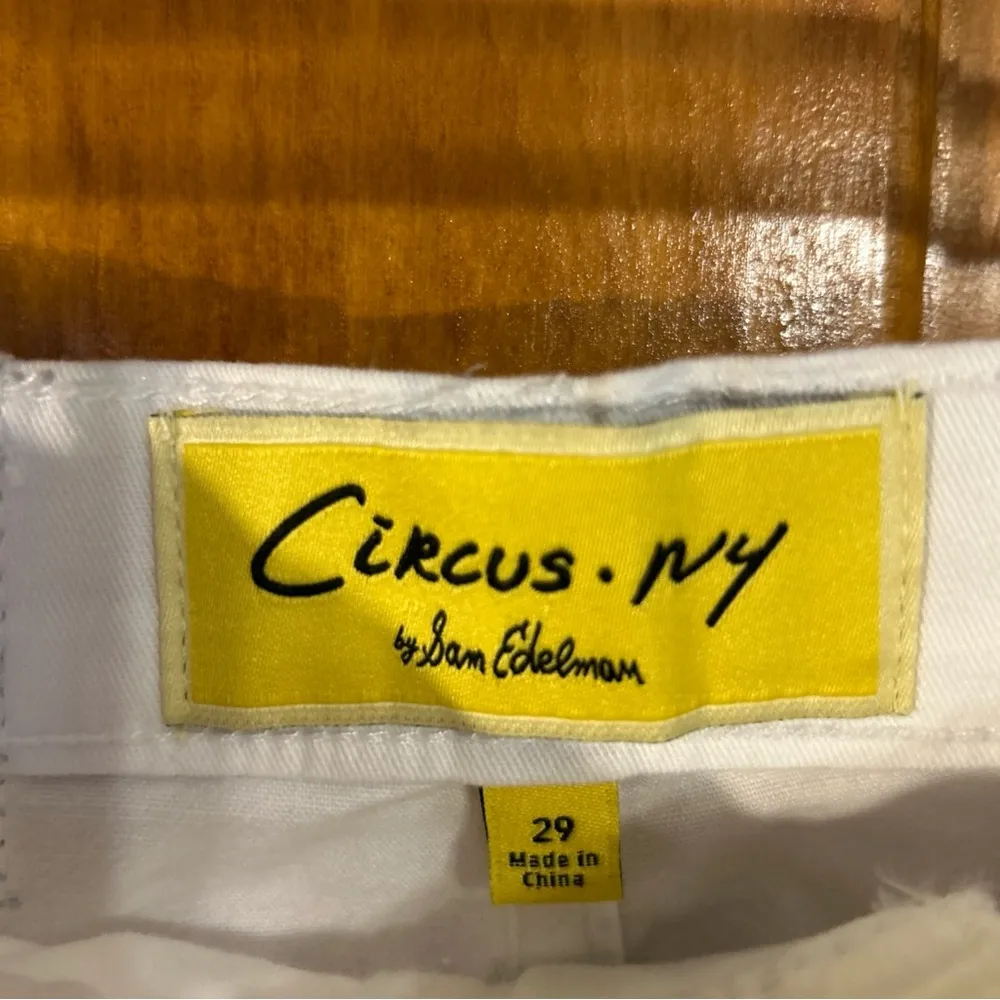 Circus by Sam Edelman White Denim Pocket  with Silver Label Sz 29-NWT - Image 3