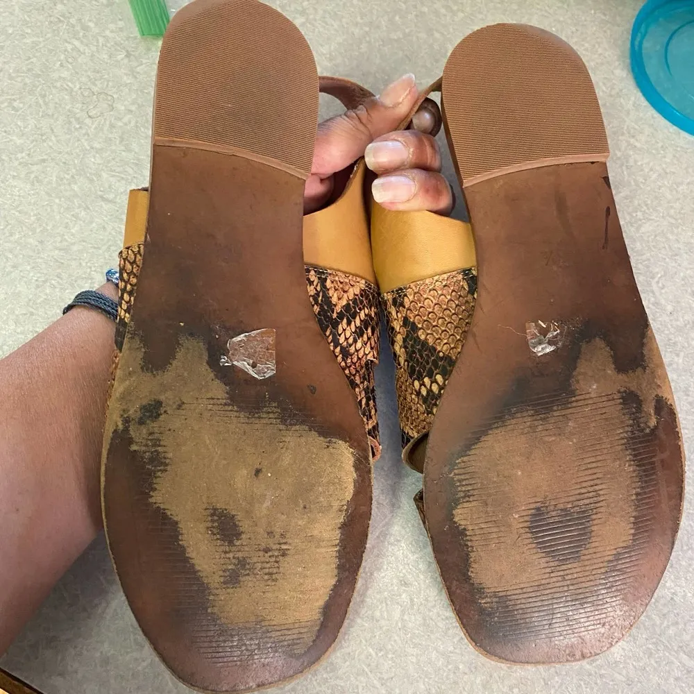 Madewell Snake Print Coastal Minimalist Preppy Modest Quiet Luxury Sanda… - Image 8