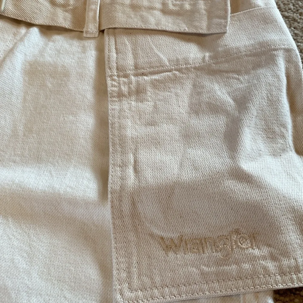 Pull&Bear x Wrangler ATG Utilitarian Wide Leg Urban Outdoors Cream Jeans Sz 4 White - Image 6