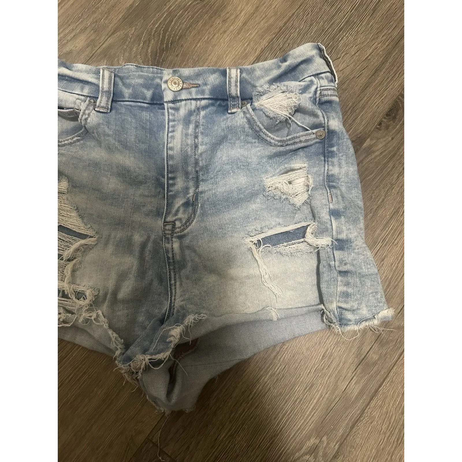 American Eagle Women's Distressed Jeans Shorts Size 4, Stretch, Next Level - Image 2