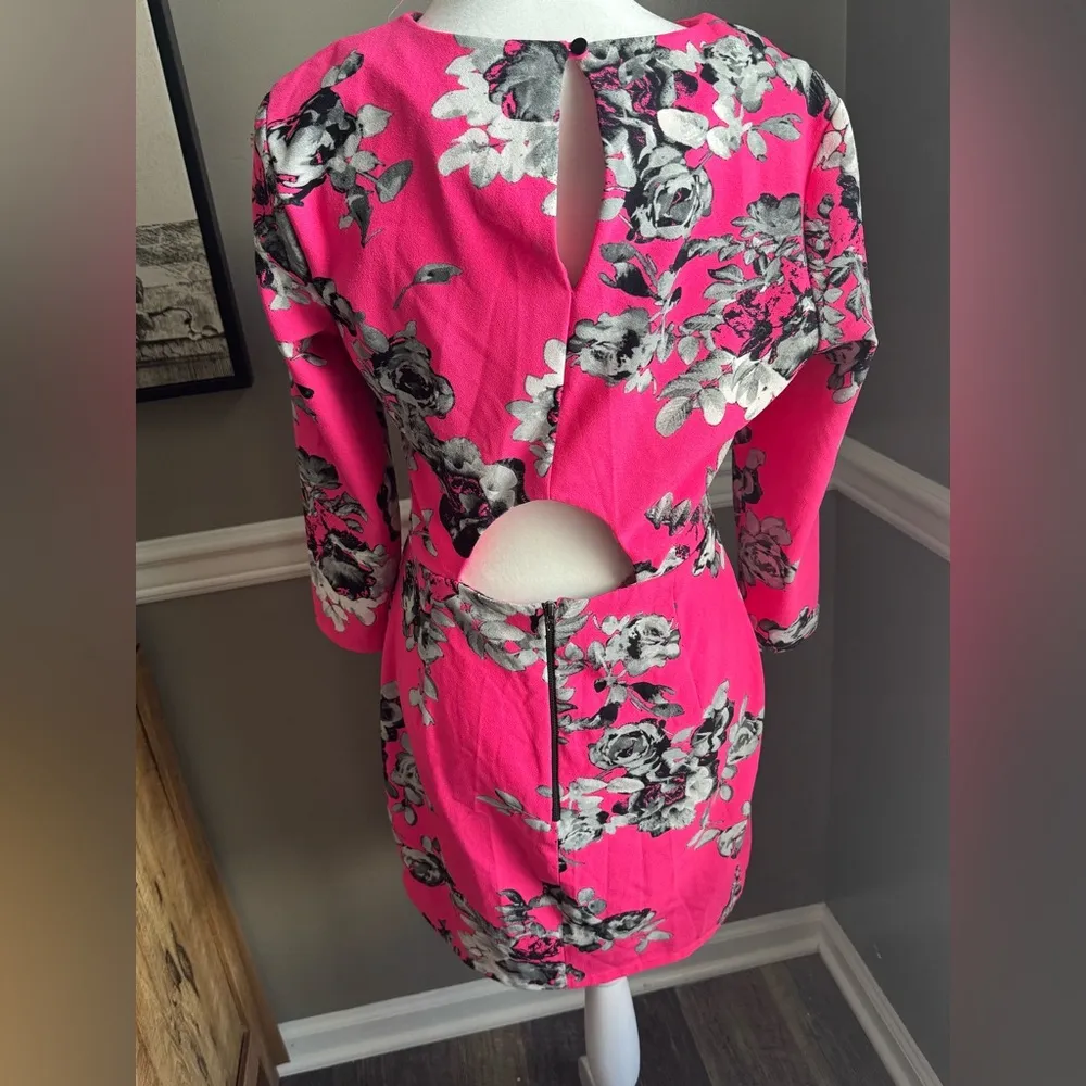 ASOS Pink Rose Mirror Floral Body-Con 3/4 sleeve Dress size 6 - Image 5