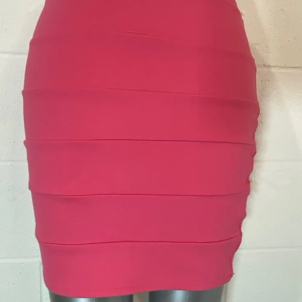 H&M Hot Neon Pink Pleated Tier Mini Bandage Bodycon Skirt - Image 3