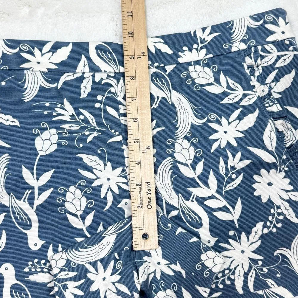Loft Floral Peacock Bird Ruffle Pocket Riviera Chino Shorts Blue White Size 4 - Image 11