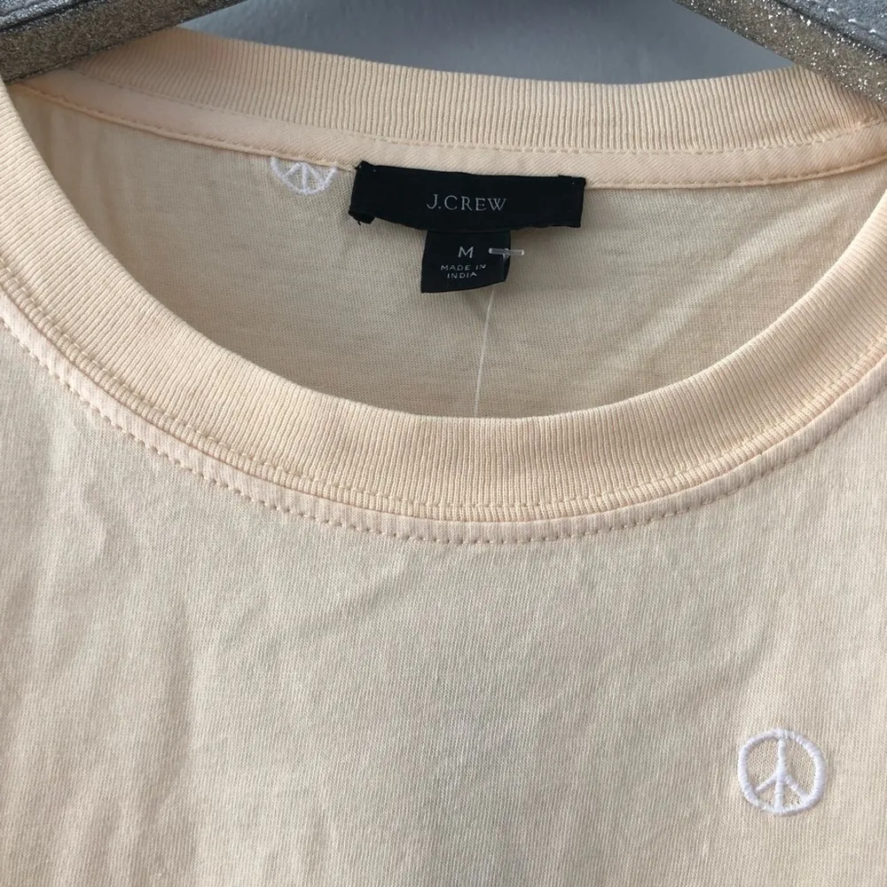J. Crew Cotton Peace Sign Embroidered Crewneck T-shirt in Candlelight NEW - Image 5