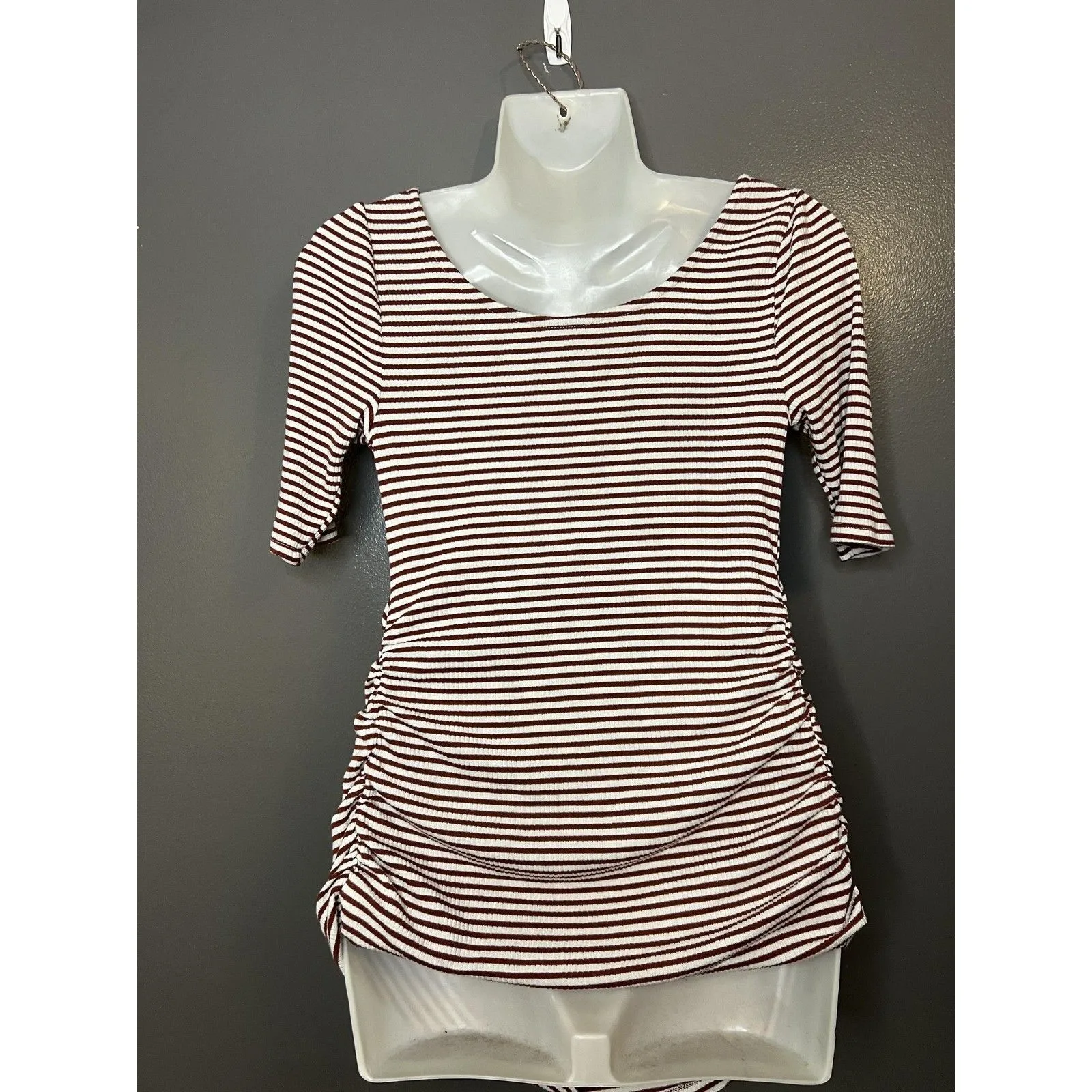 Isabel Maternity By Ingrid & Isabel Shirt Womens Small Red Stripe Tunic Tee Top Size undefined - Image 5
