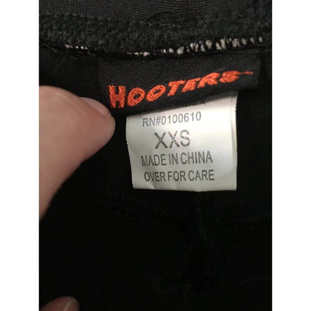 B71 #2 Hooters Girl Worn Uniform Short Sleeve V-neck Tee & Shorts Outfit Xxs - Image 4