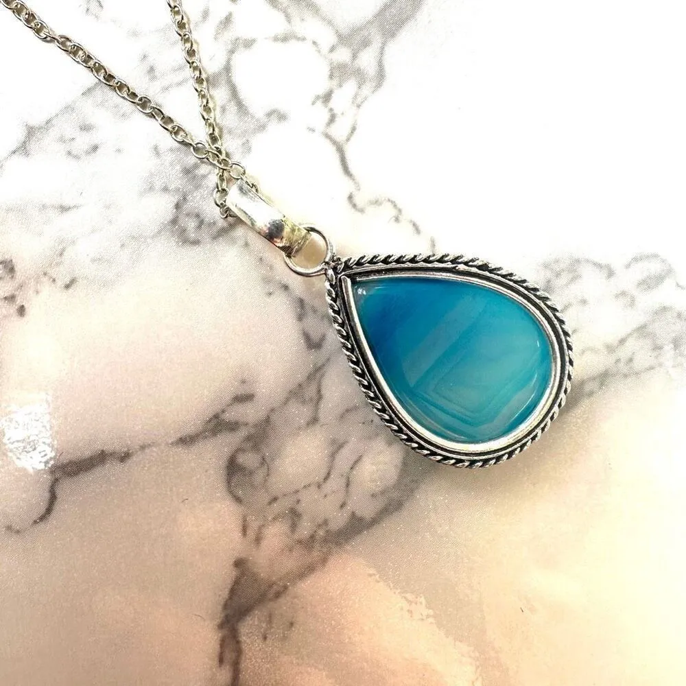 Silver blue stone pendant necklace - Image 9