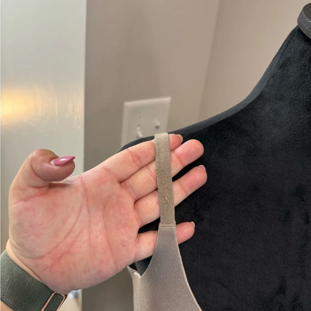 Victorias Secret Pushup Bra No Underwire Wireless‎ Shiny Grey Nude 36D - Image 2