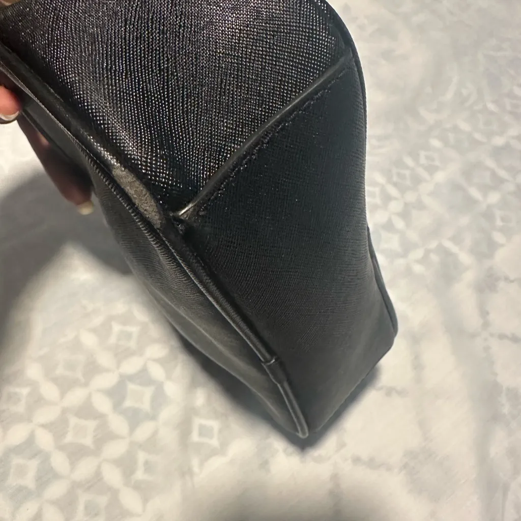 Marc Jacobs Elegant Black Crossbody Bag ( I LOST THE STRAP 🥲) - Image 6