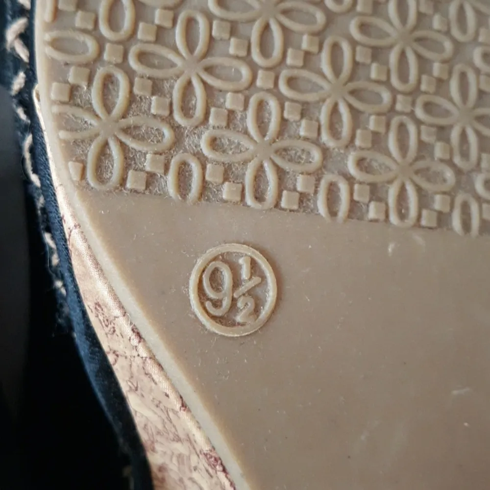 Seychelles Wedge Sandals Black - Image 7