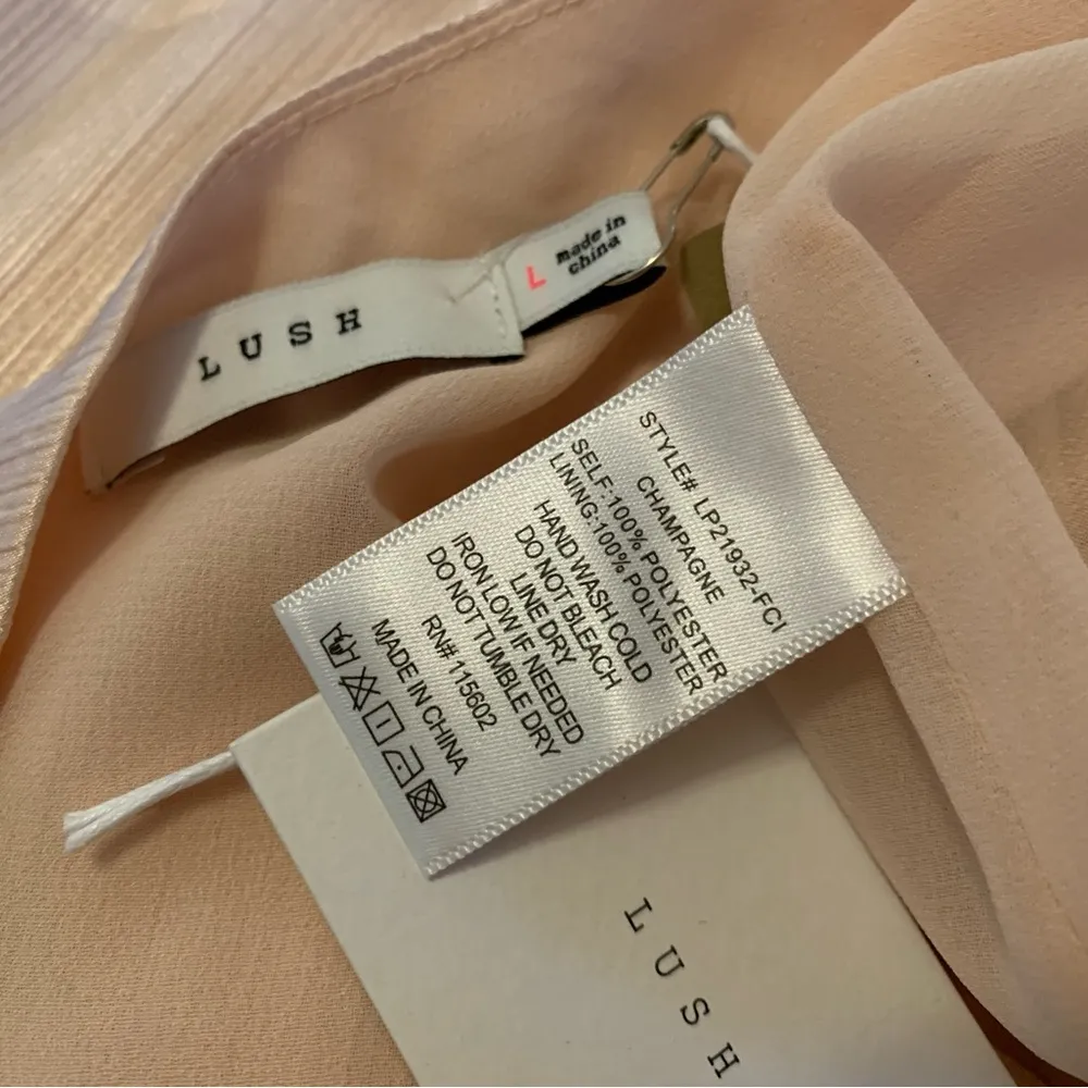 NWT lush single long sleeve jumpsuit size L - Image 14