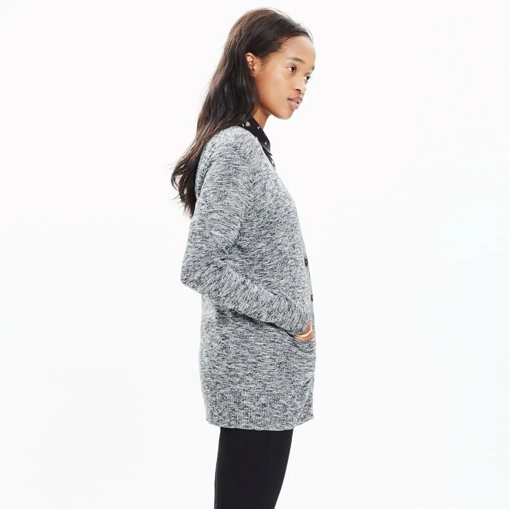 Madewell • Graduate Cardigan Sweater in Marled Grey boyfriend grandpa longline - Image 6