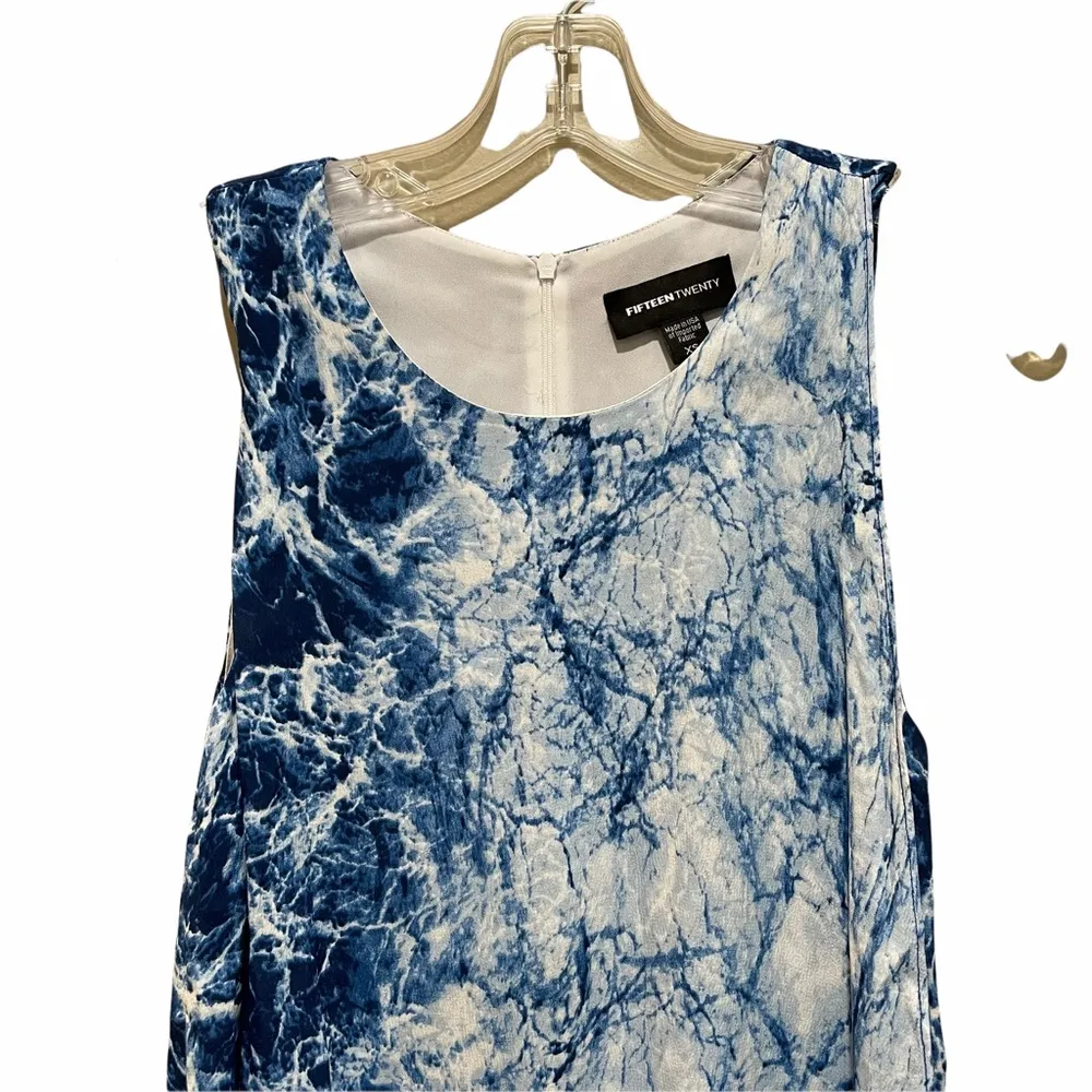 Fifteen Twenty Split Back Layered Tank Top Blue and White Print Size XS - Image 6