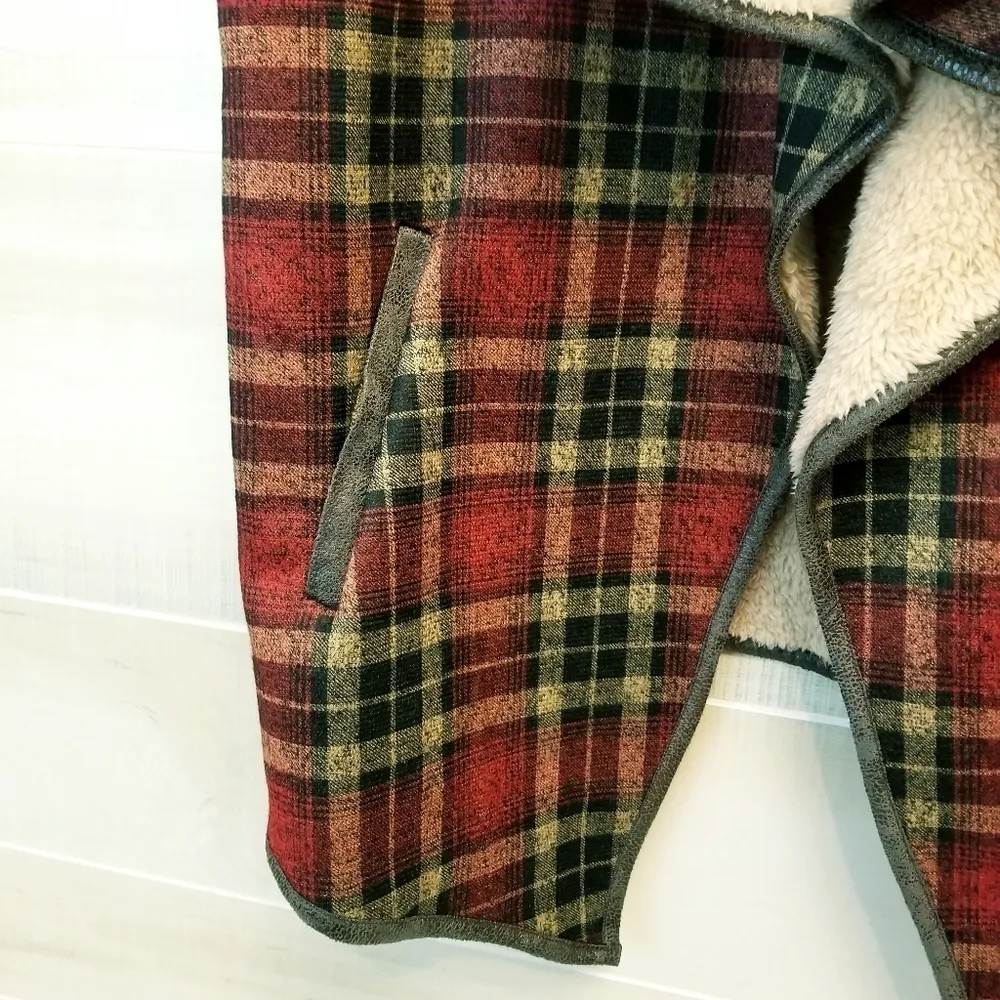 {M} Jodifl Plaid Faux Fur Lined Waterfall Vest - Image 5