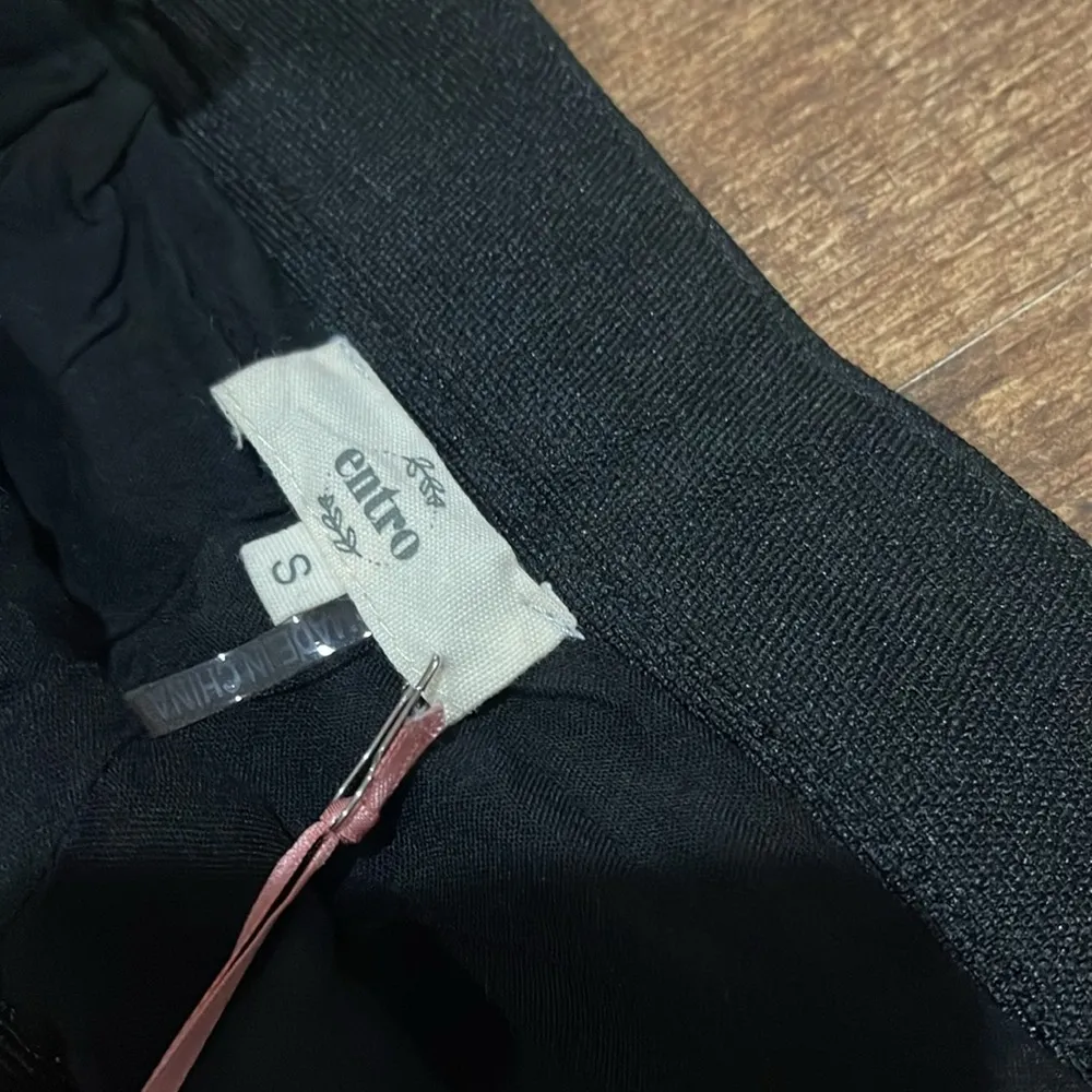 Entro Wide Leg Black Women's Pants NWT size Small - Image 5