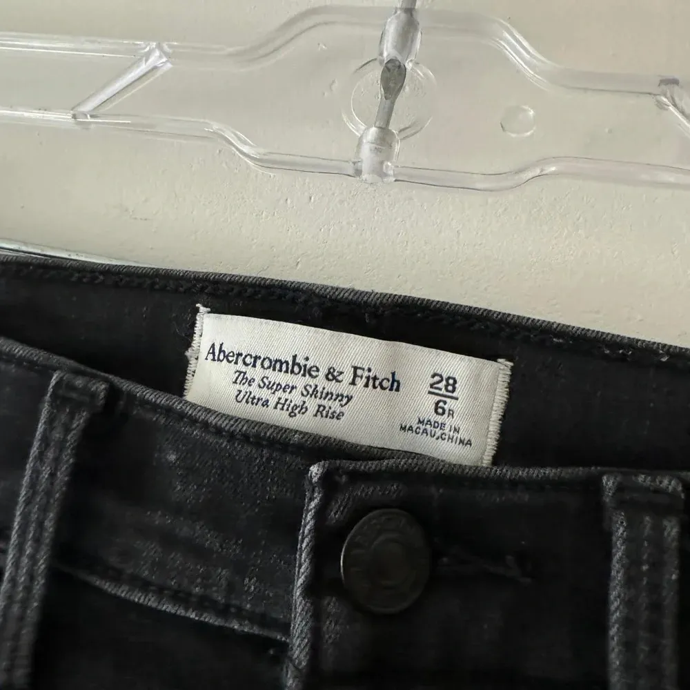 Abercrombie & Fitch The Super Skinny Ultra High Rise Black Distressed Hem Jeans - Image 3