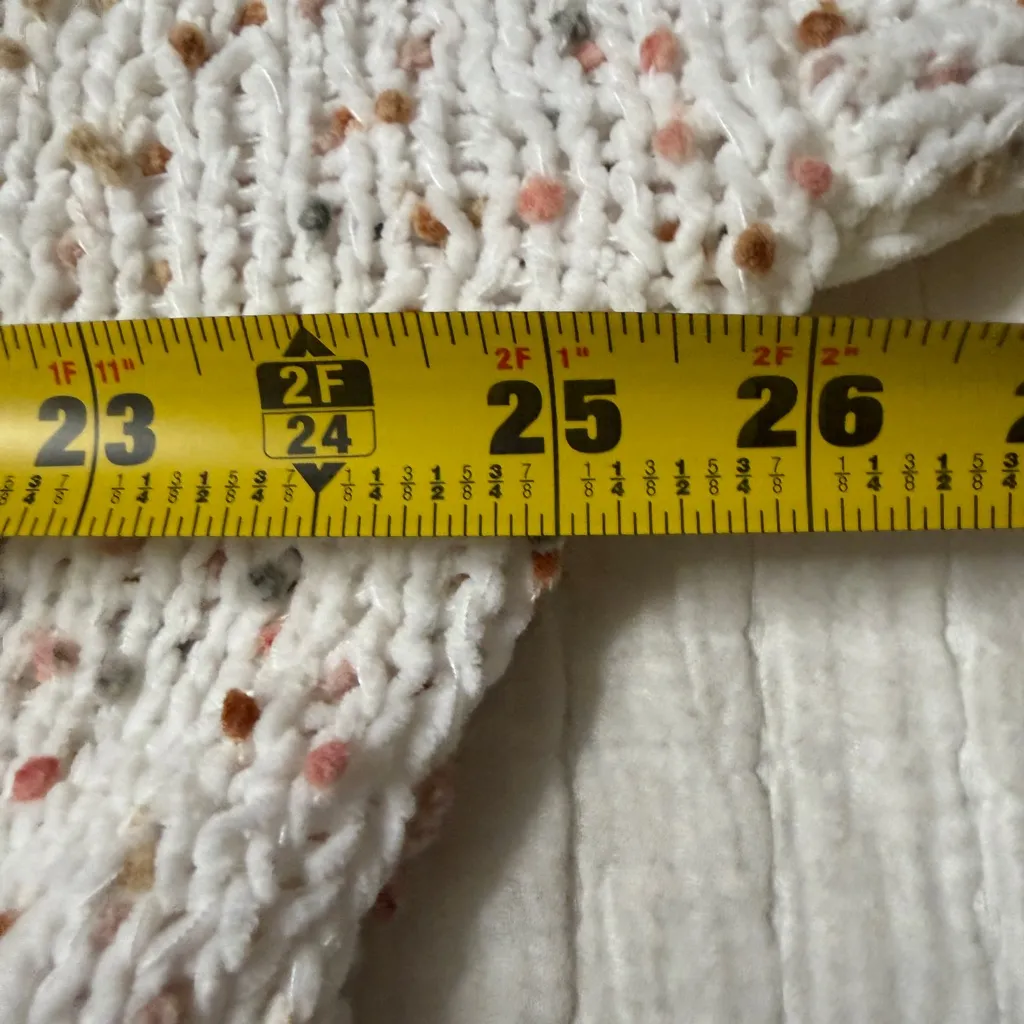 POL Confetti Speckled Cream V-Neck  Pullover Distressed Sweater size Large - Image 5