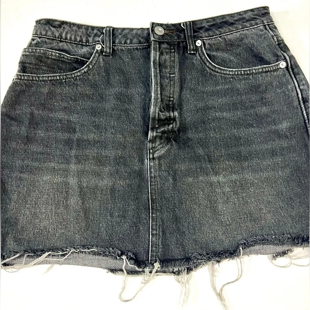 We The Free Faded Black Denim Skirt - Size 30 - Image 6