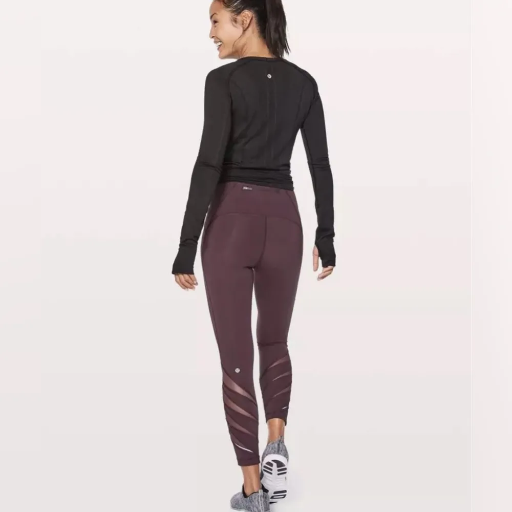 Lululemon Motionful 7/8 Tight 25” Black Cherry plum purple zip pocket mesh - Image 2