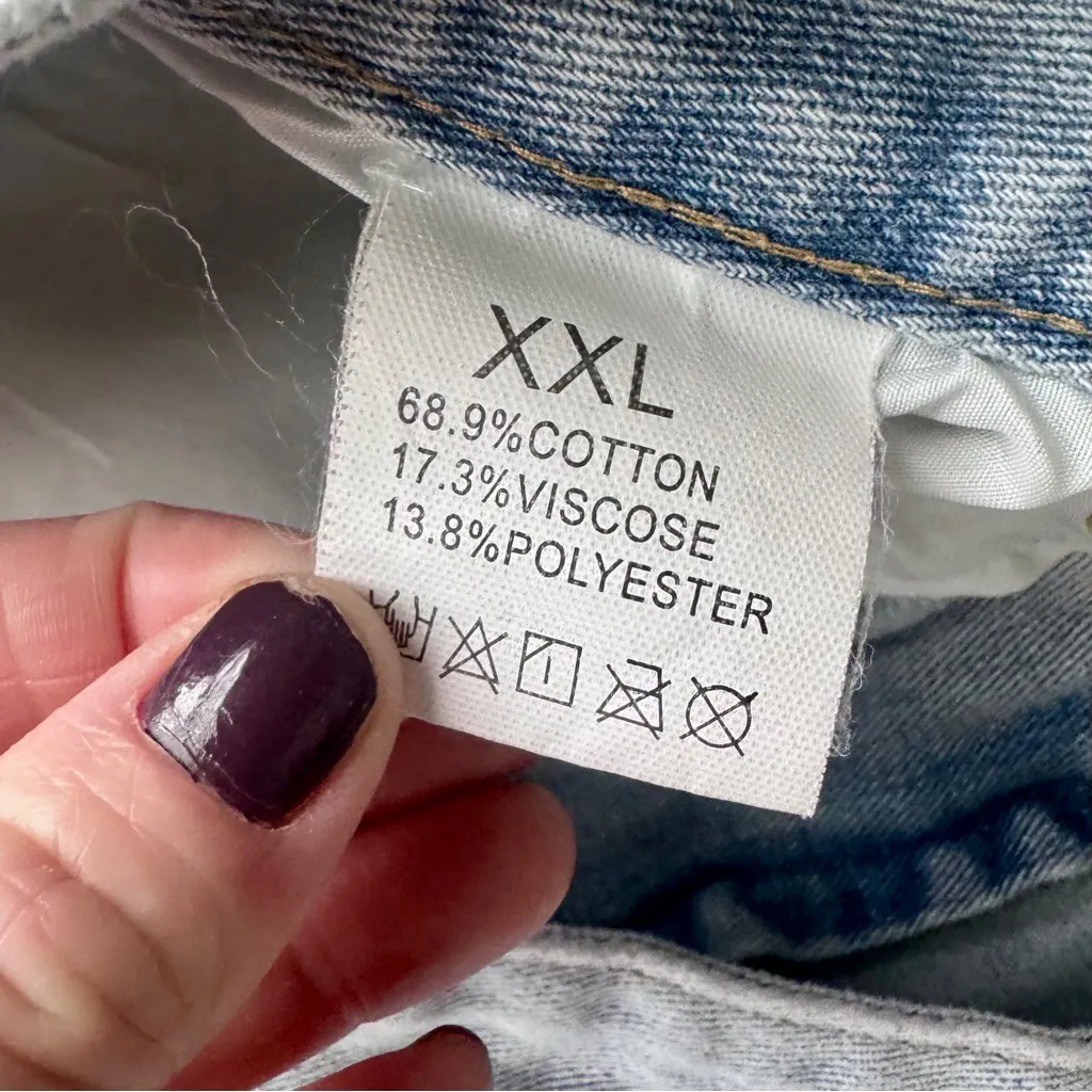 Amazon Women's Blue Pearl Embellished High Rise Straight Leg Jeans Size XXL - Image 7