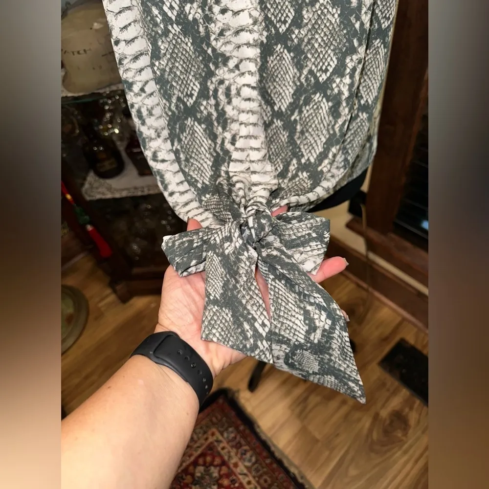 Buddy Love Snake Print Spaghetti Strap Shirt Large Black - Image 6