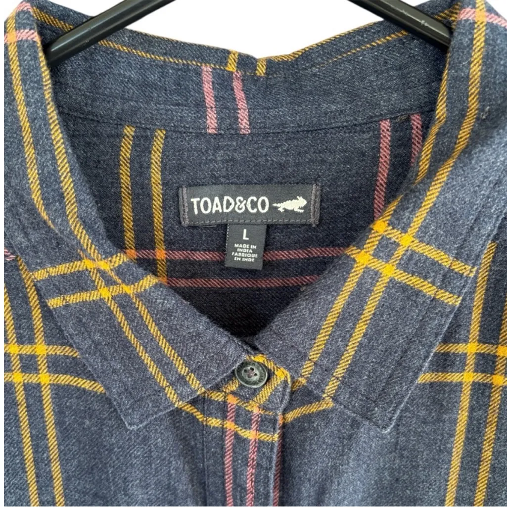 EUC Toad&Co Plaid Button Down Top
Size Large - Image 2