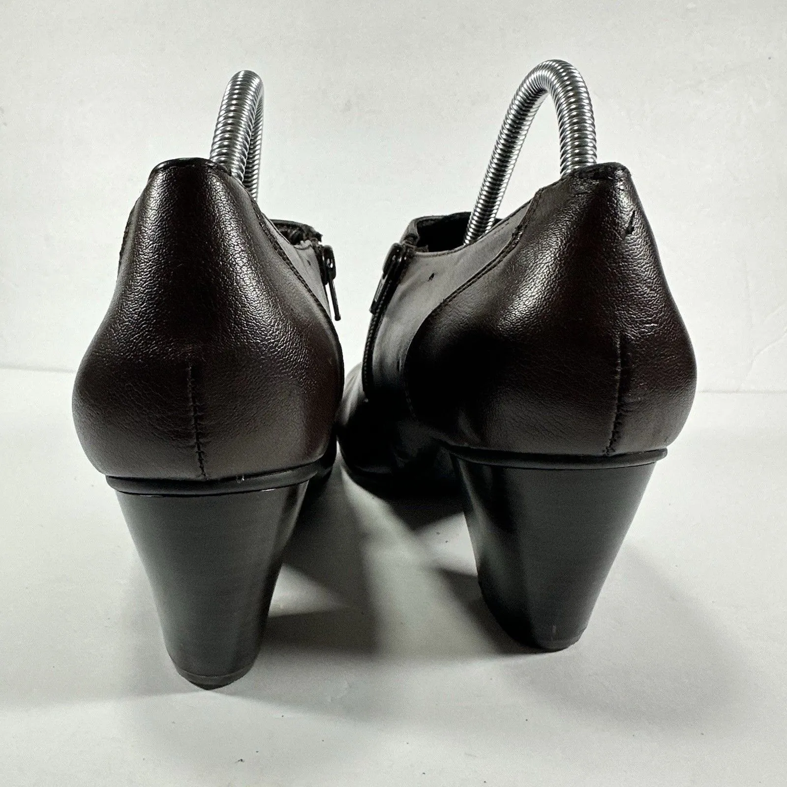 Wear. Ever. CACEY Brown Faux Leather Ankle Boots Booties Women's Size 10M Zip Up - Image 4