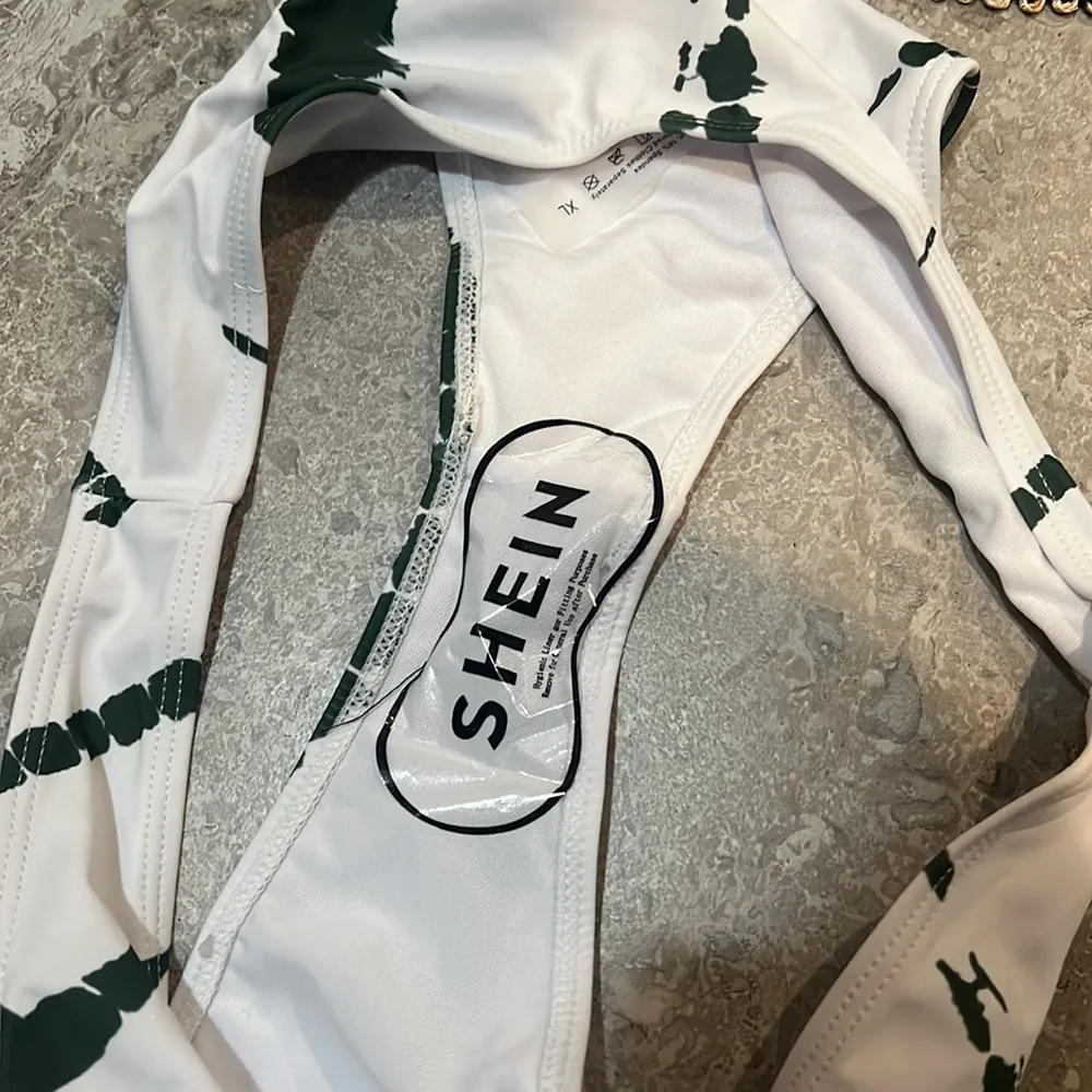 Tie Dye Print Bikini One Shoulder High-Cut Cover Pants, Size XL NEW in Packaging - Image 5