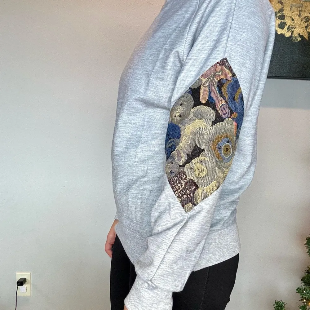Grey Pullover with Vintage Inspired Tapestry Teddy Bear Elbow Patches | M | EUC Gray Size M - Image 3