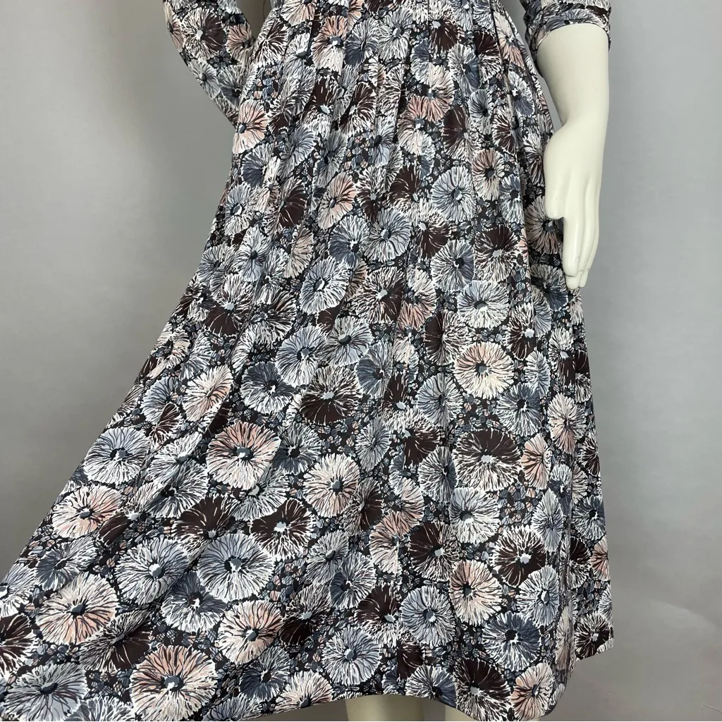 Vintage 60s Dress Busy Flower Print Neutral‎ Colors V - Image 13