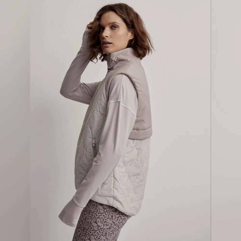 Varley Maher Quilted Active Gilet Puffer Vest - Image 3